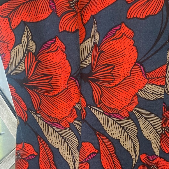 London Times Red and Black Floral Mini Dress - Picture 5 of 5